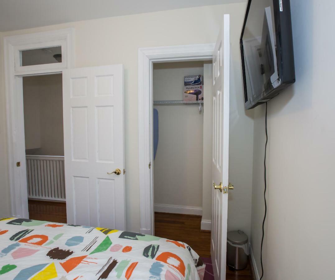 3-Min Walk To Petworth Metro Station ;10 Mins To Convention Center: Private Cozy And Quiet Bedroom And Bathroom Washington Eksteriør billede